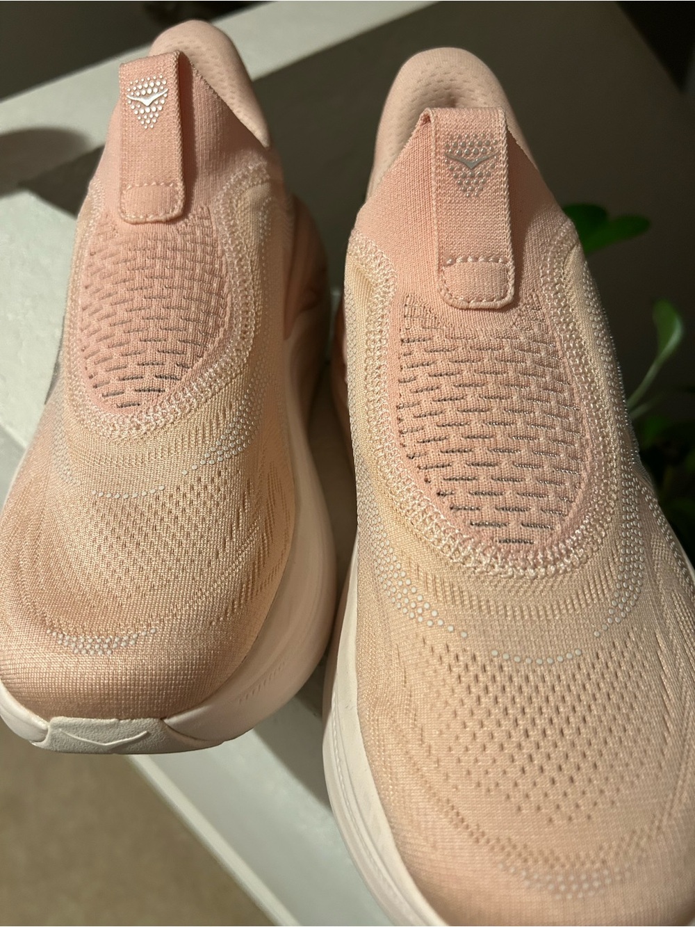 HOKA Skyward Laceless sneakers Rose Latte size